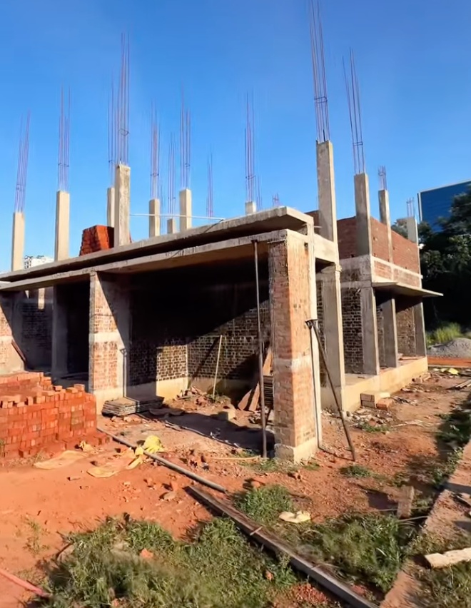 RCC columns and masonry walls under construction in Assagao